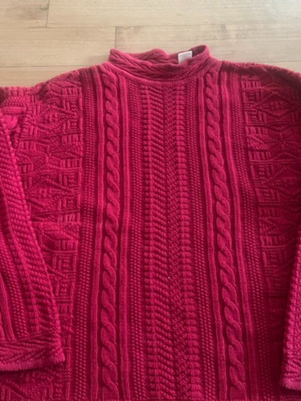 LL Bean Women's Cable knit Sweater Cranberry XL